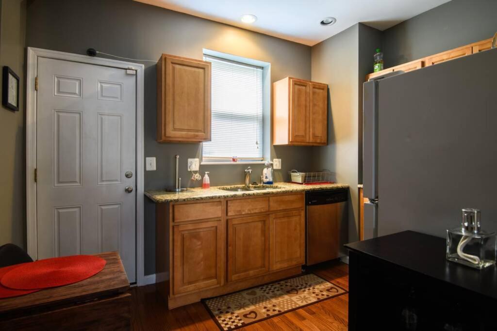 Апартаменти Italian Casetta In Thee Italian Market South Philly Філадельфія Екстер'єр фото